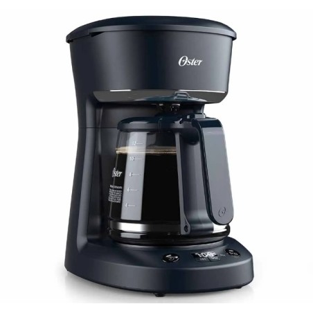 Cafetera programable Oster de 12 tazas negra con auto apagado